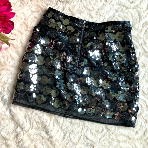 Forever 21 Sequin Floral Mini Skirt - Picture 4 of 12